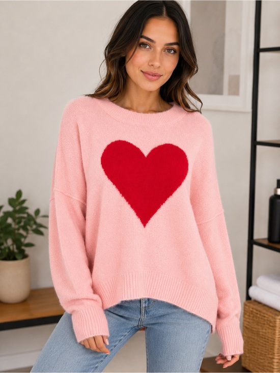 Vince Camuto Sweaters - 🆕🎉NWT Vince Camuto Pink Sweater with Red Heart